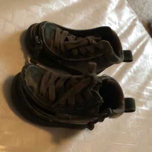 Billy shoes with life left!